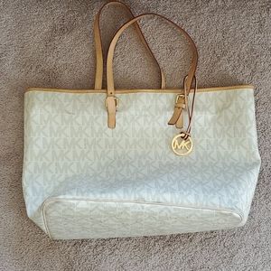 Michael Kors Tote